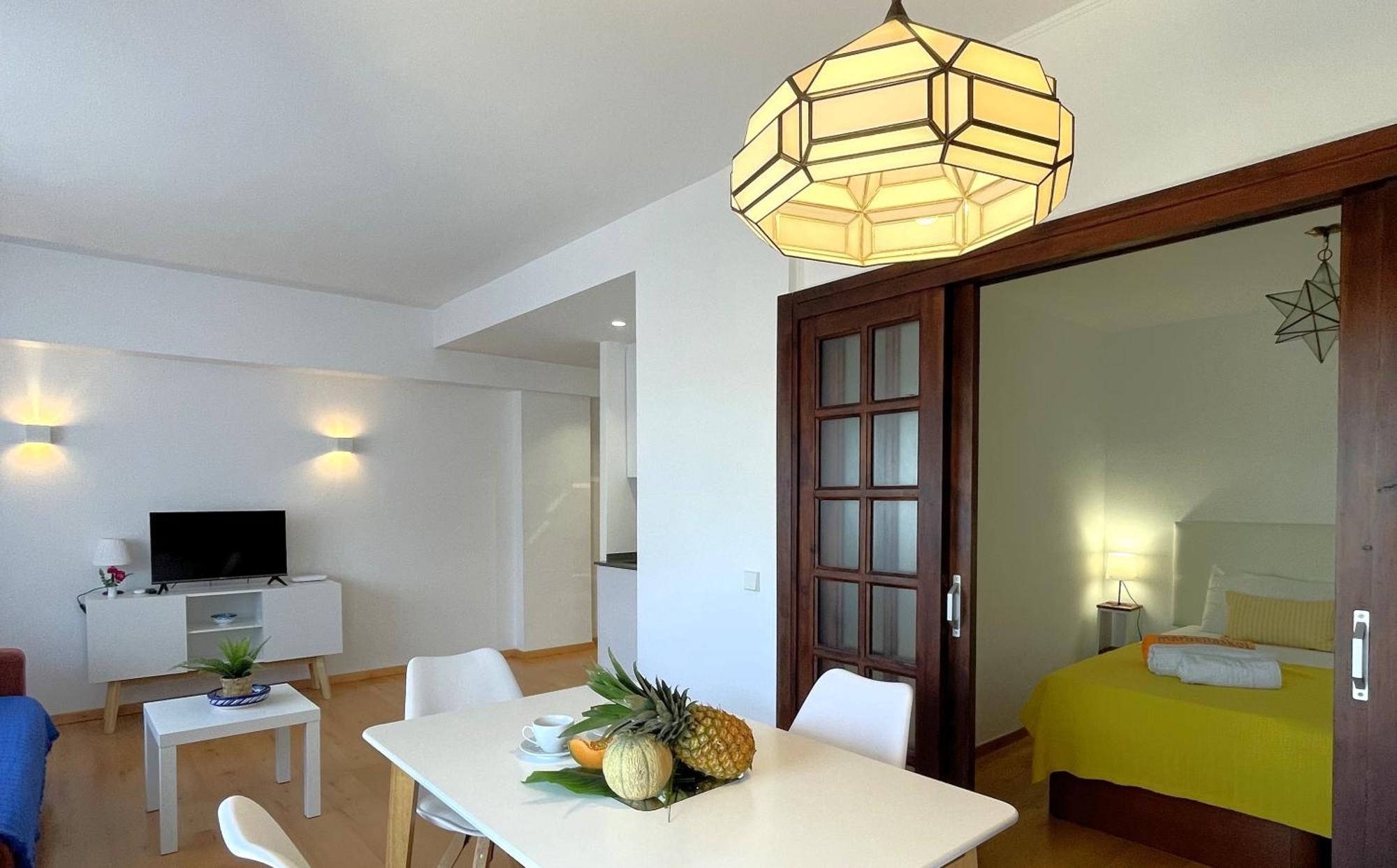 Mediterraneo 508. Fantastic Studio On The Beachfront With Sea Views. Marbella Exterior photo