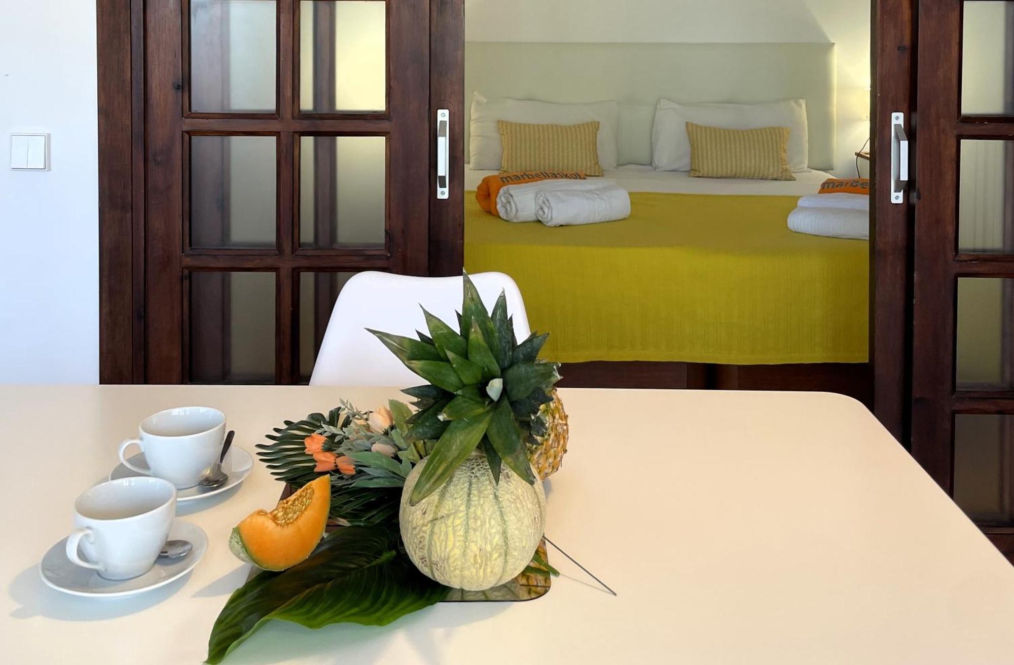 Mediterraneo 508. Fantastic Studio On The Beachfront With Sea Views. Marbella Exterior photo